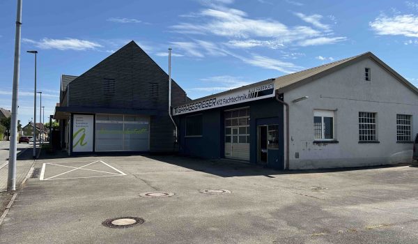 Halle aussen Halle aussen